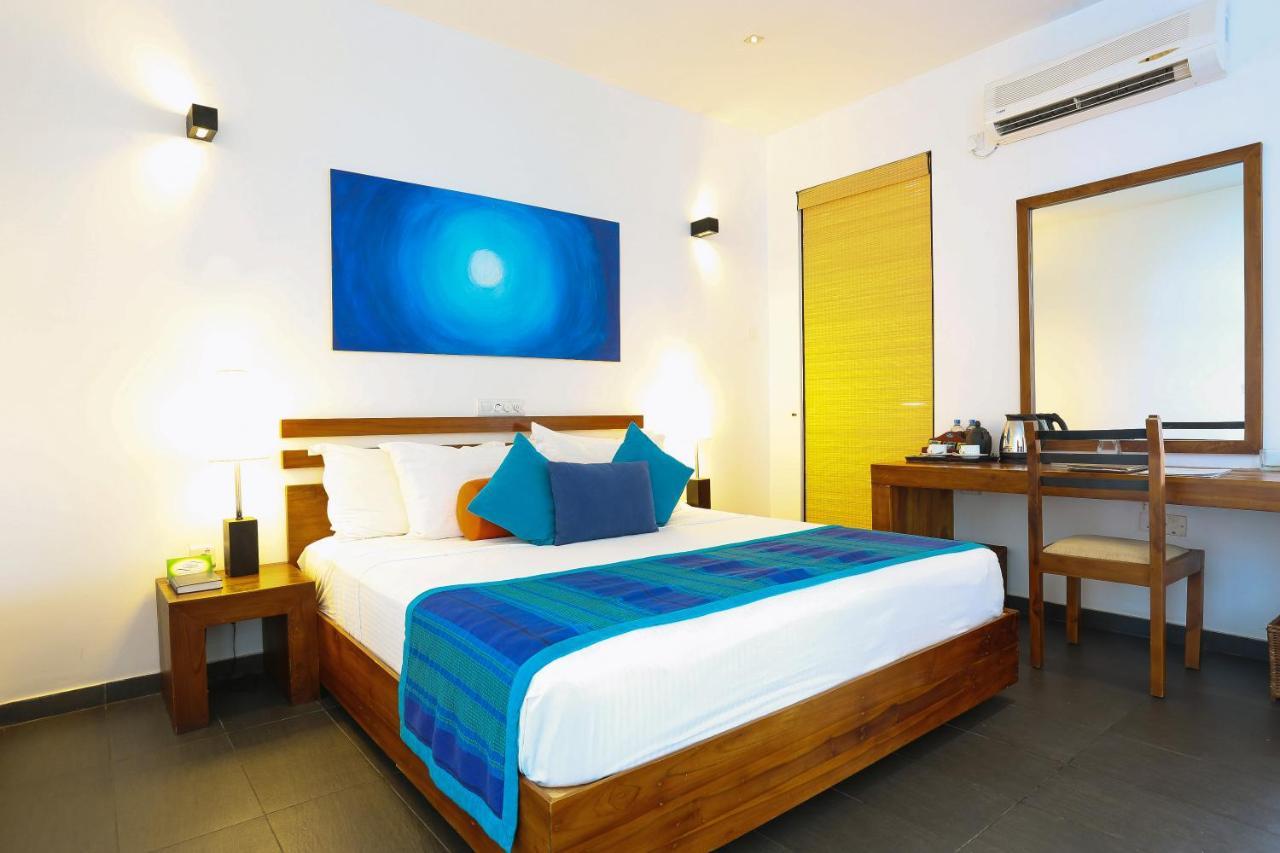 Amagi Aria Airport Transit Hotel Negombo Bagian luar foto